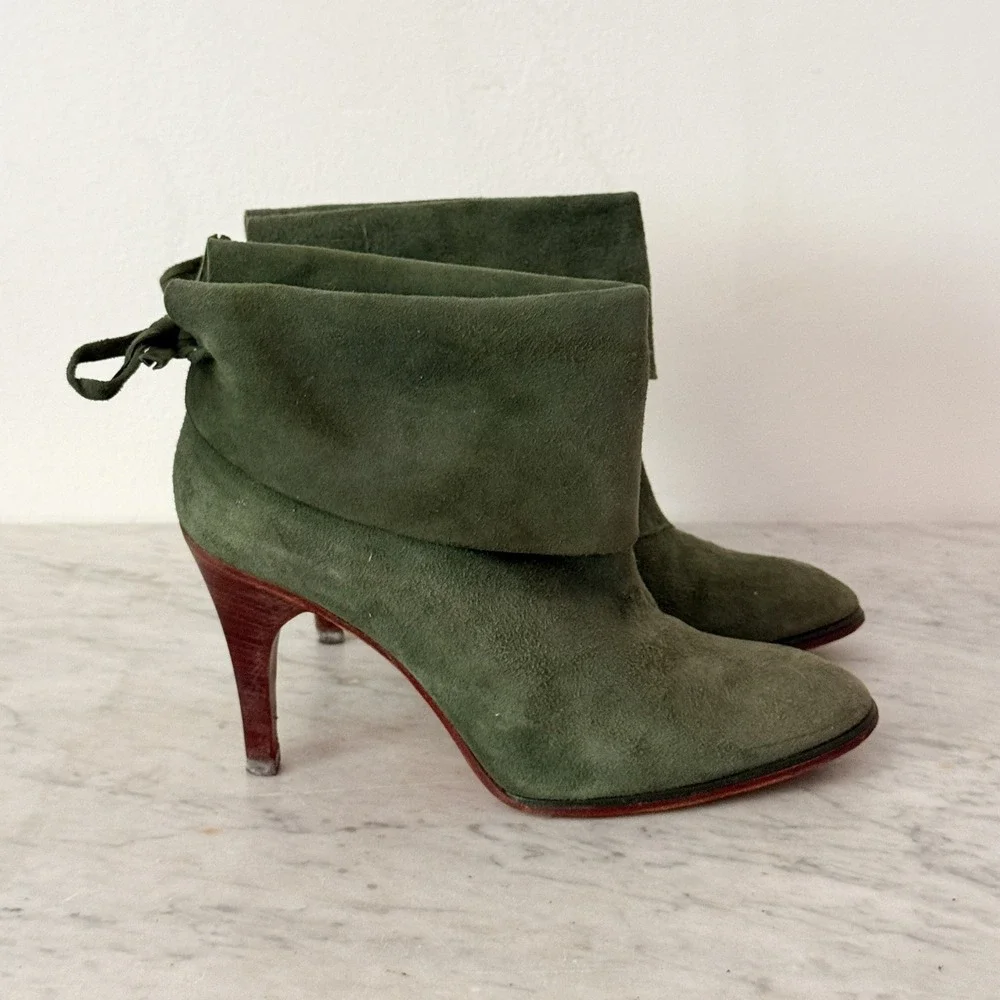 Christian Dior Vintage Ankle Boots Suede Fold Over Cuff 7.5 Olive Green Tie Back